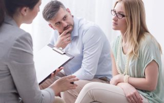 Divorce mediation or lawyers - the advantages and disadvantages